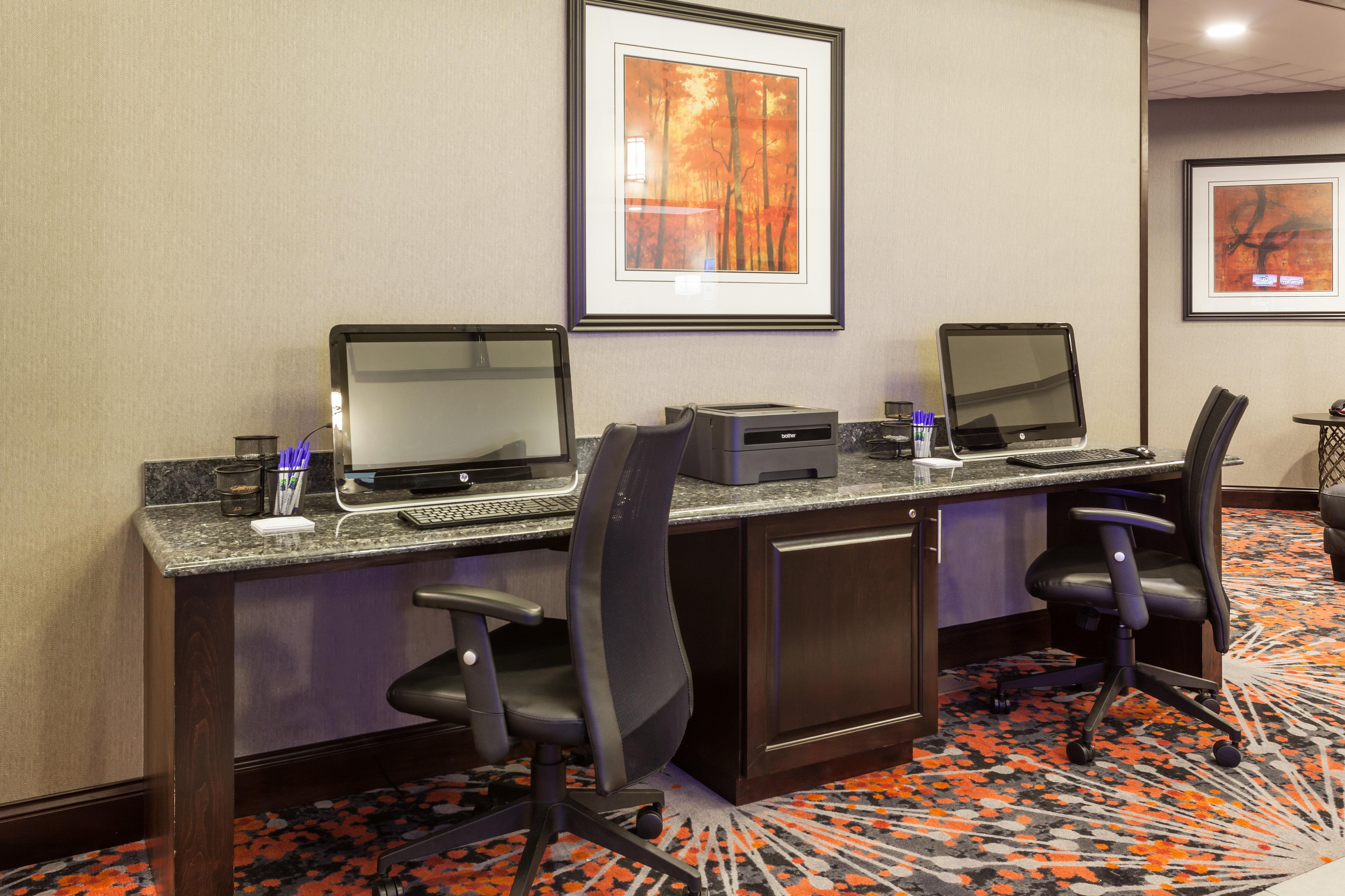 Holiday Inn Express & Suites Rapid City By Ihg Ngoại thất bức ảnh