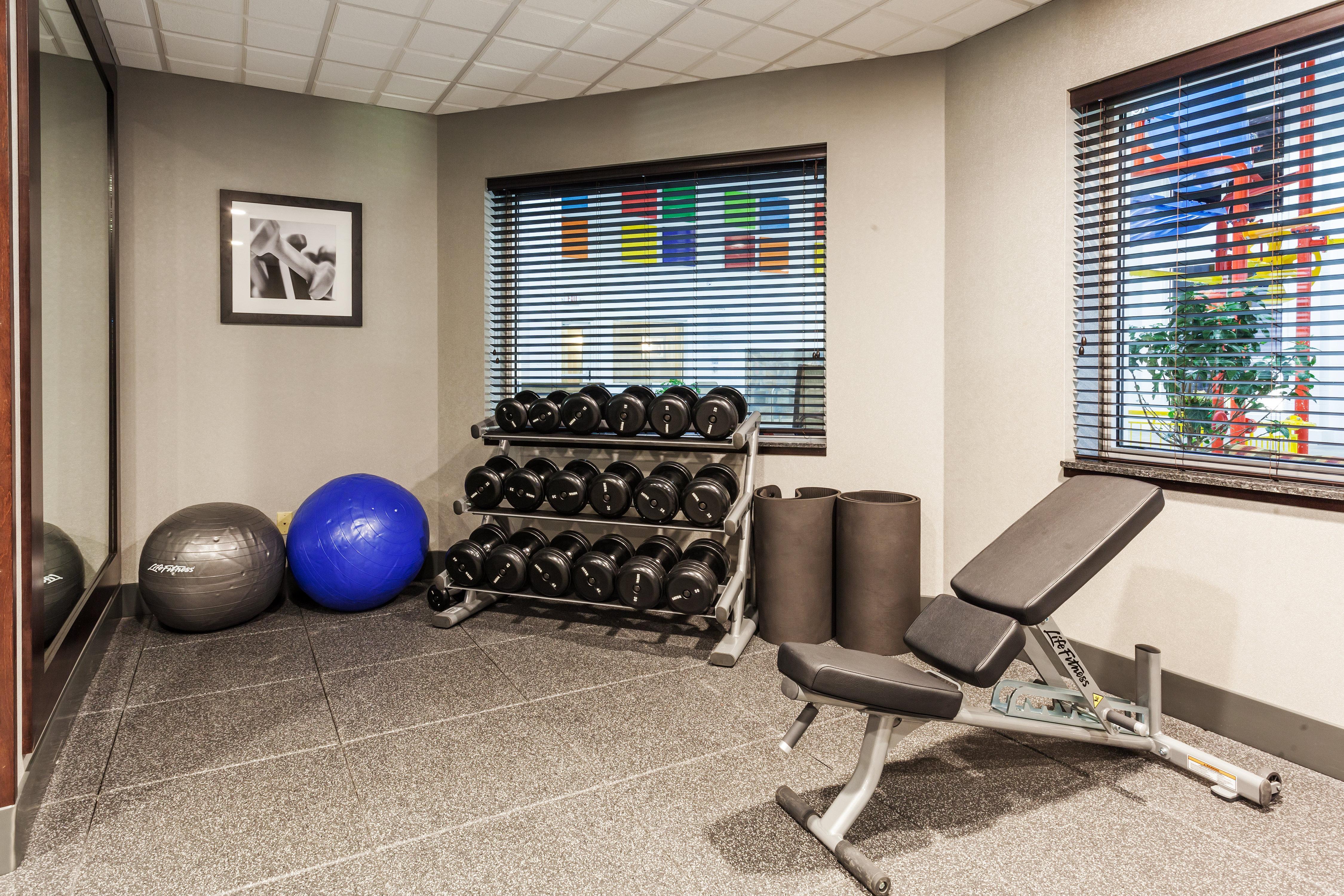 Holiday Inn Express & Suites Rapid City By Ihg Ngoại thất bức ảnh